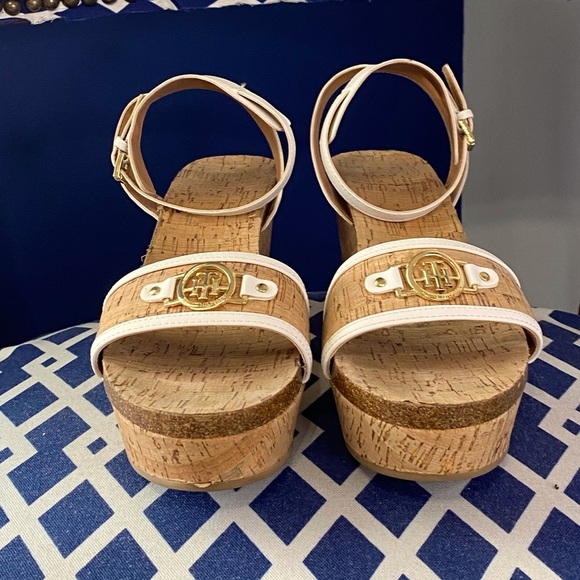White cork Tommy Hilfiger ankle strap platforms cork wedges heeled sandals Sz 10 - Picture 3 of 13